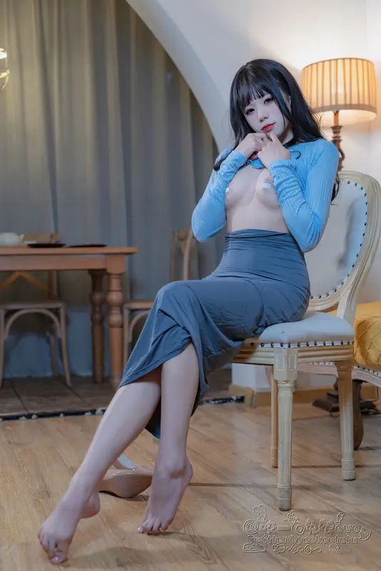 吉他妹妹 - 咬一口兔娘